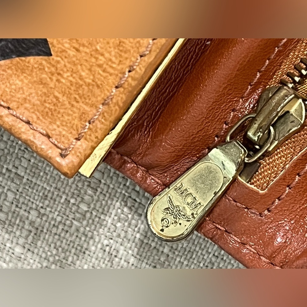 MCM Long Kisslock Leather Authentic Vintage wallet - Picture 7 of 16